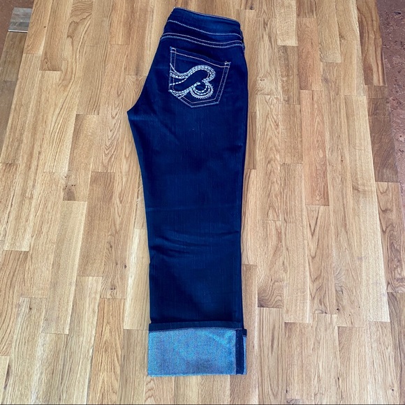 Bootlegger Capri Jeans - Picture 7 of 7